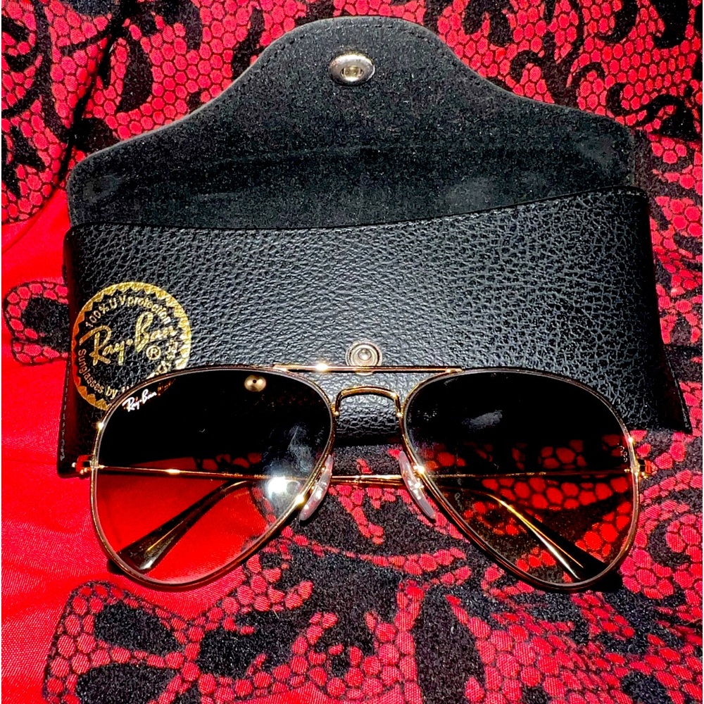 Ray ban aviator sunglasses
